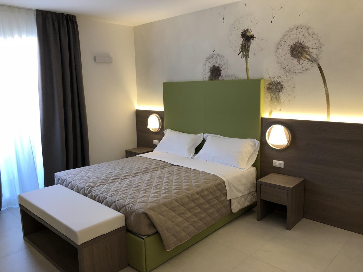 Hotel Iris Jesolo מראה חיצוני תמונה