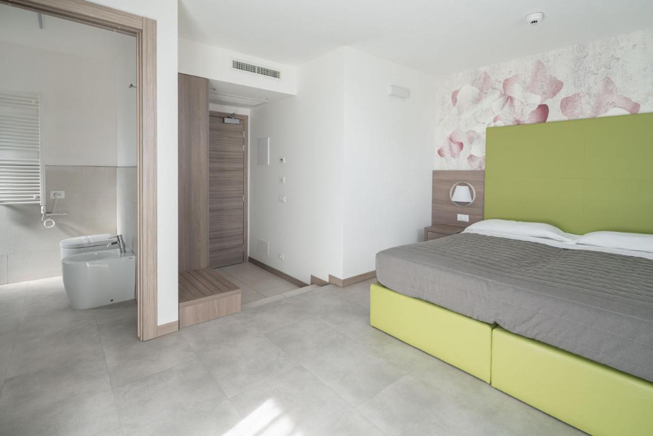 Hotel Iris Jesolo מראה חיצוני תמונה