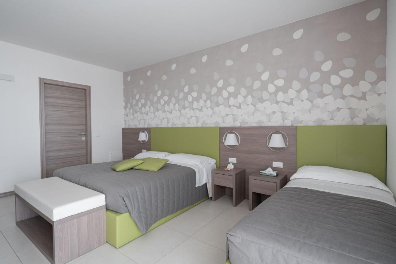Hotel Iris Jesolo מראה חיצוני תמונה