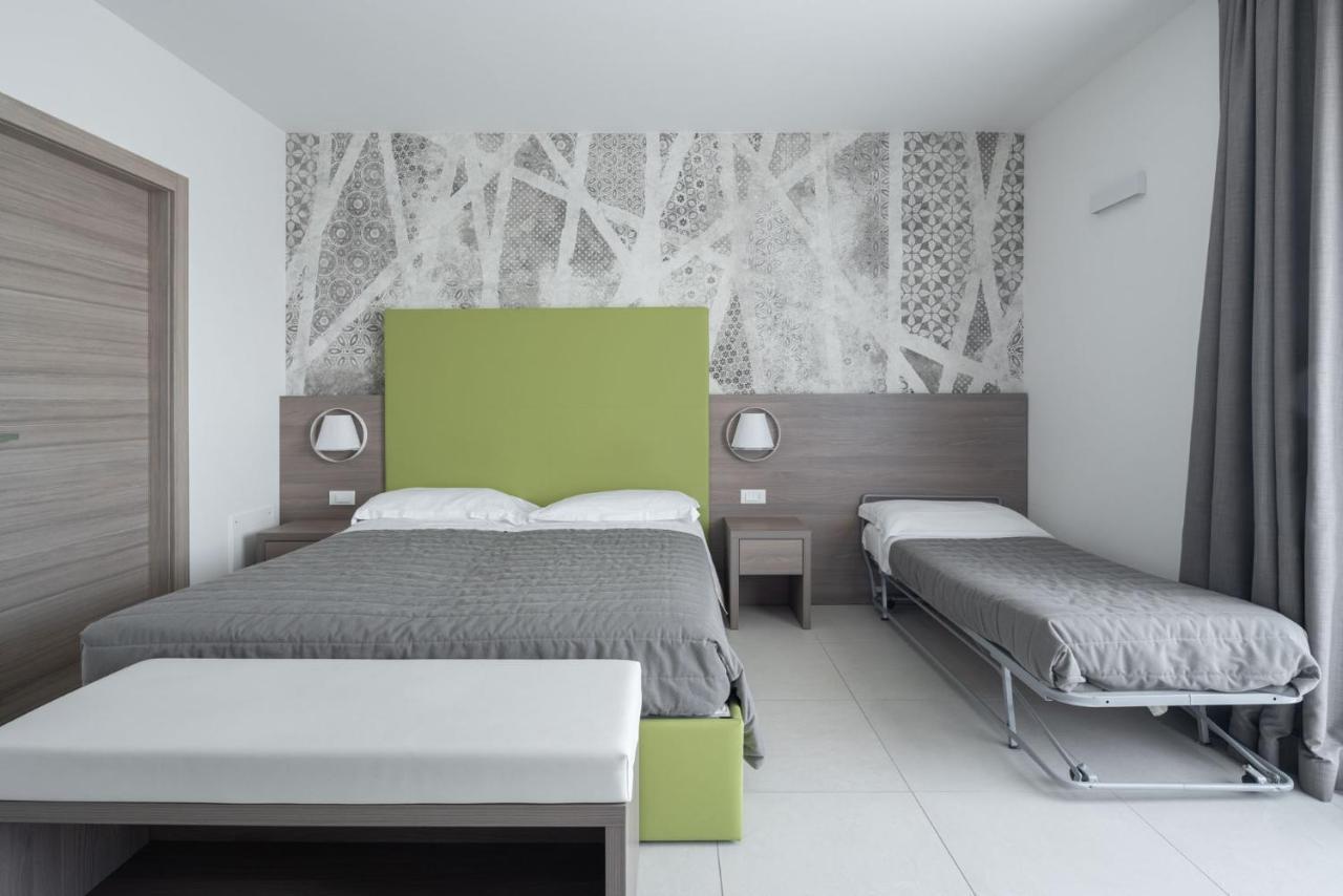 Hotel Iris Jesolo מראה חיצוני תמונה