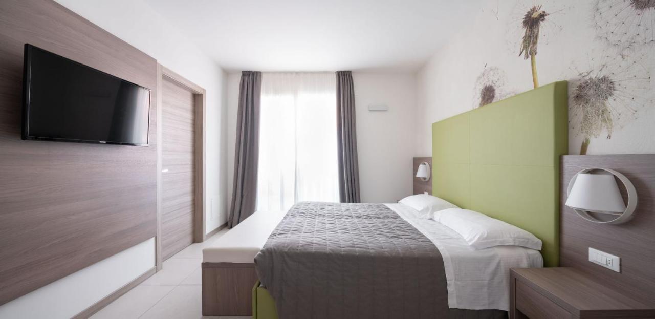 Hotel Iris Jesolo מראה חיצוני תמונה