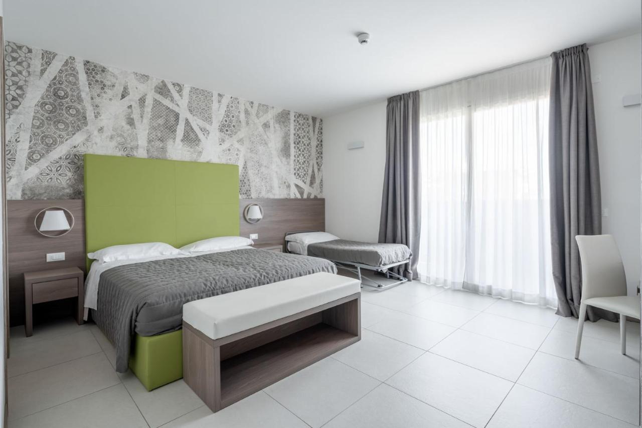 Hotel Iris Jesolo מראה חיצוני תמונה