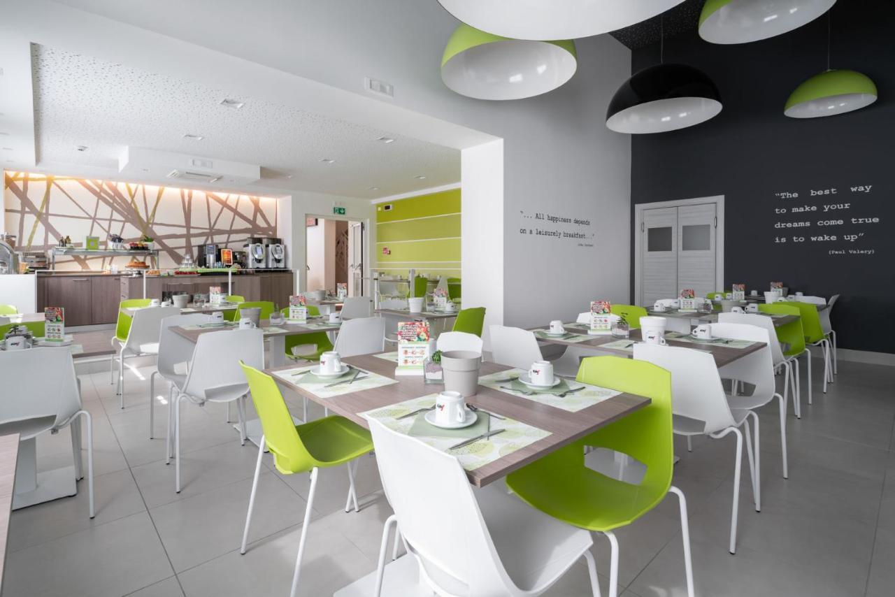 Hotel Iris Jesolo מראה חיצוני תמונה
